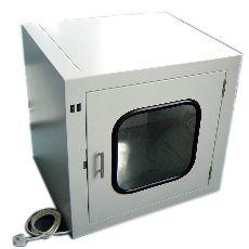 電子聯鎖傳遞窗是潔凈室內外或潔凈室之間傳遞物品時起到隔斷氣流貫穿作用的孔口傳遞裝置?？煞乐闺S物品傳遞傳播污染，并有利于潔凈室對外維持正壓