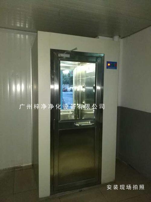 烤漆單人風淋室圖片側面 烤漆單人風淋室圖片側面